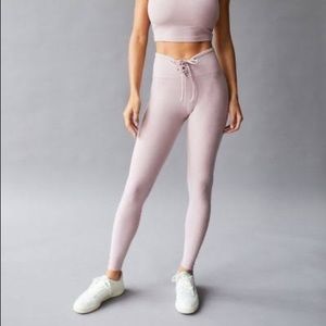 NWT Year Of Ours stretch football leggings